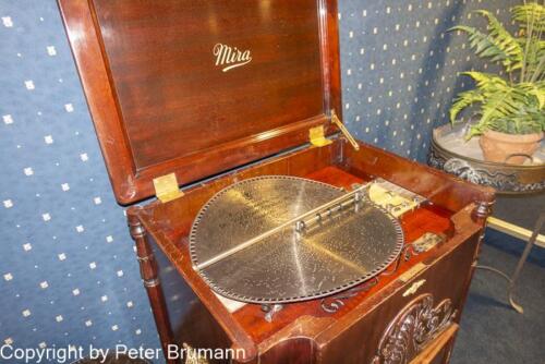 009-392RX100M3-01932